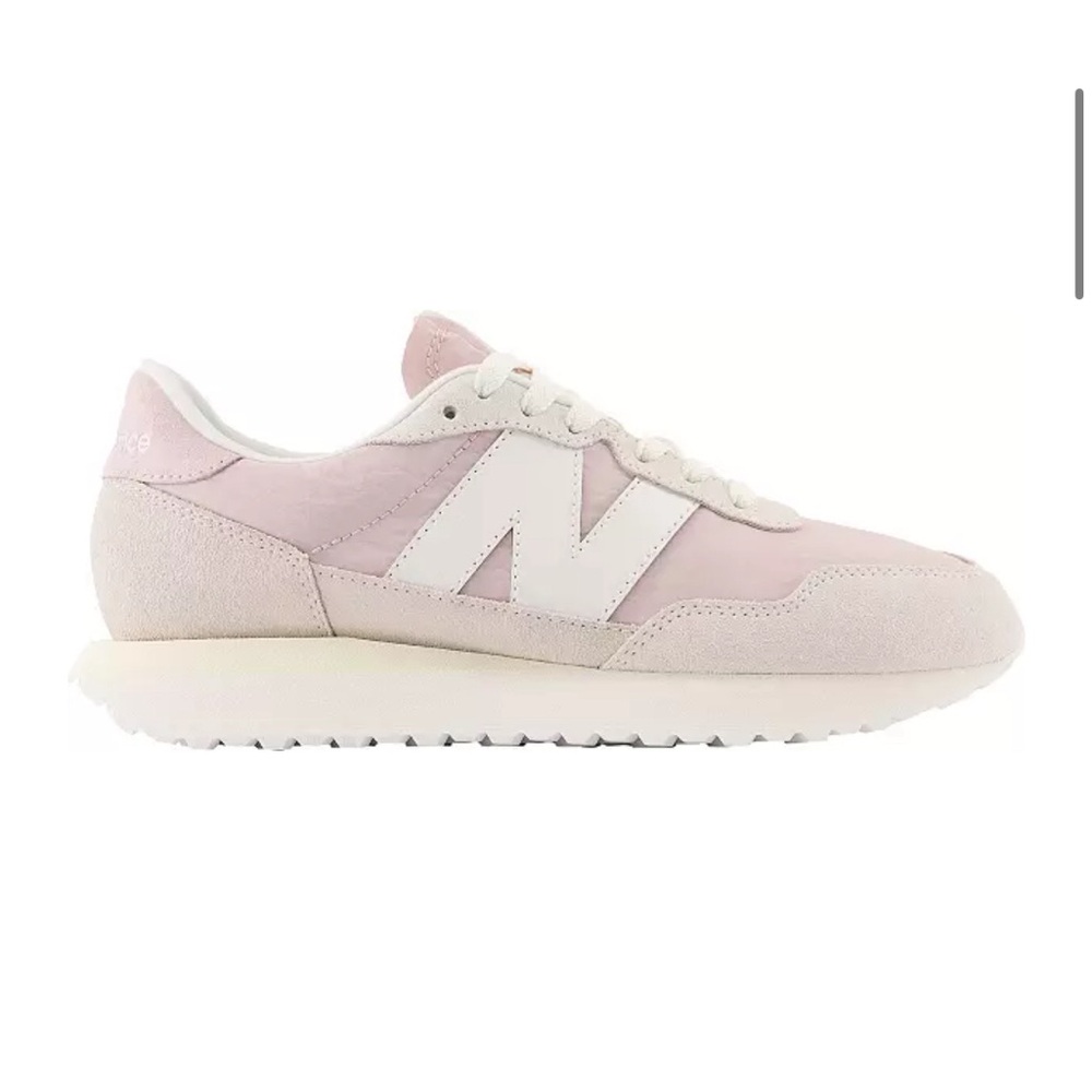 New Balance Women’s 237, sz 9.5